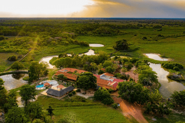 ARARAS PANTANAL ECO LODGE